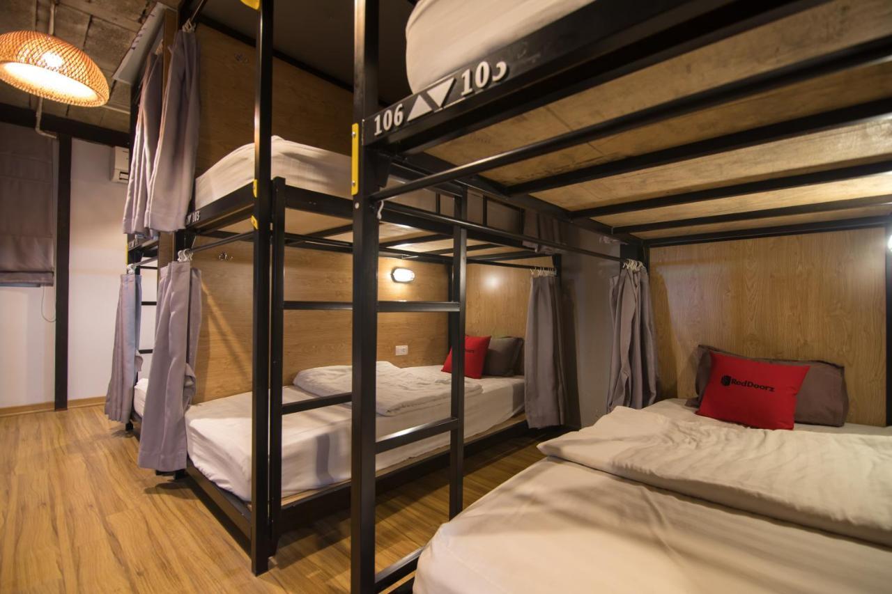 Reddoorz Hostel Near St. Joseph'S Cathedral Ханой Екстериор снимка